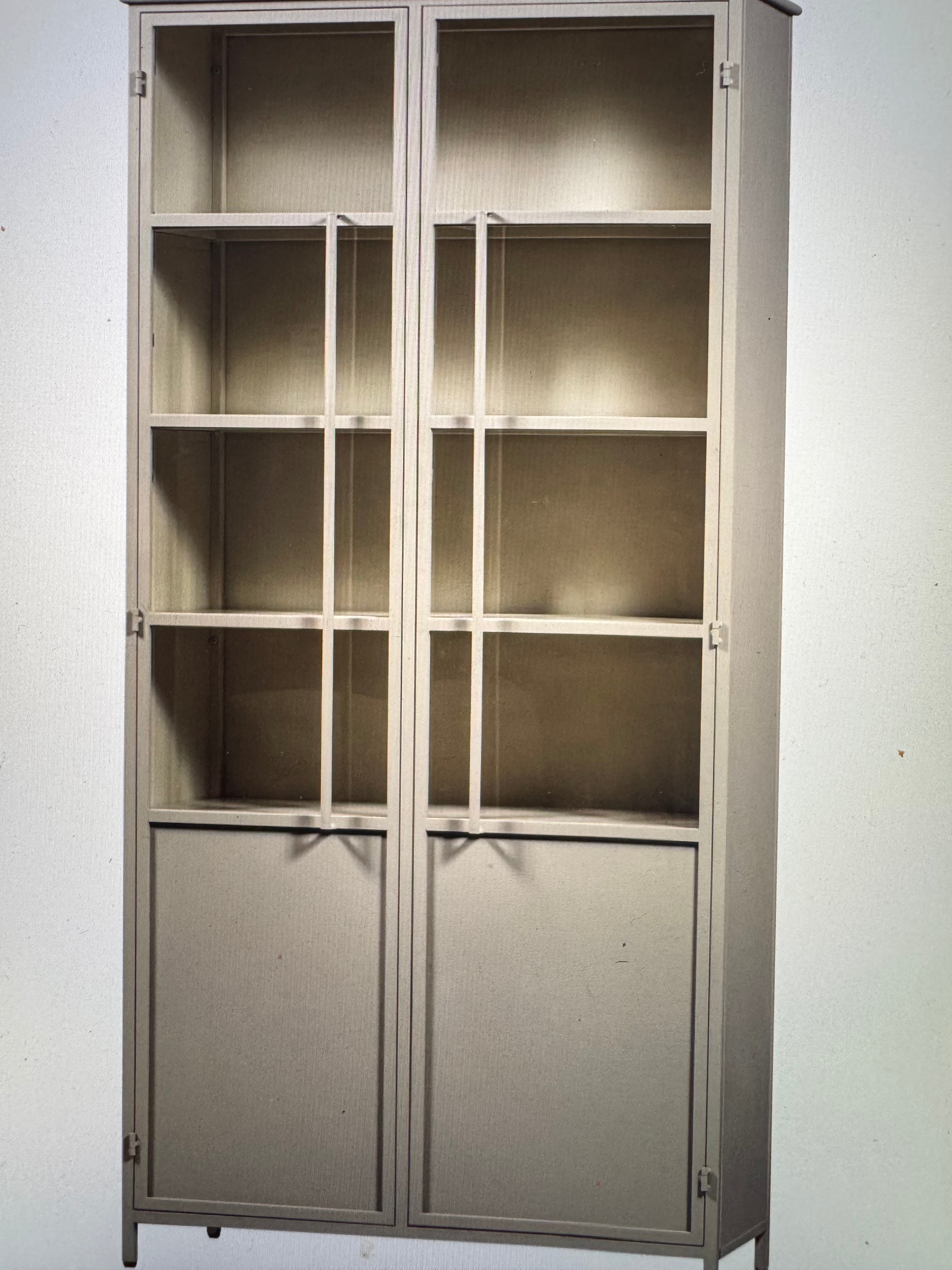 Exhibit XL 2 deurs Woood vitrinekast metaal zand