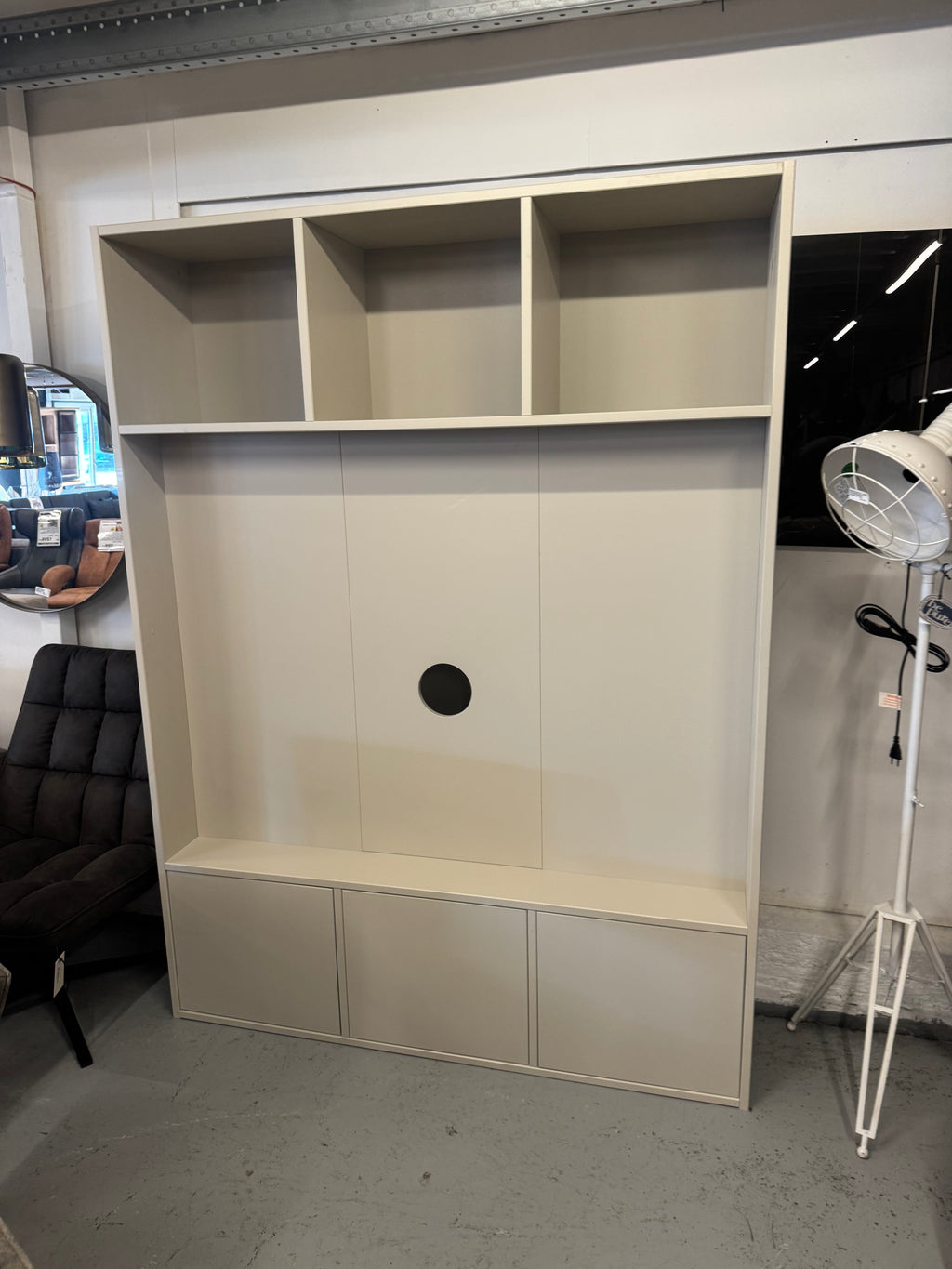 Woood Meggy tv opbergkast 160cm grenen dust