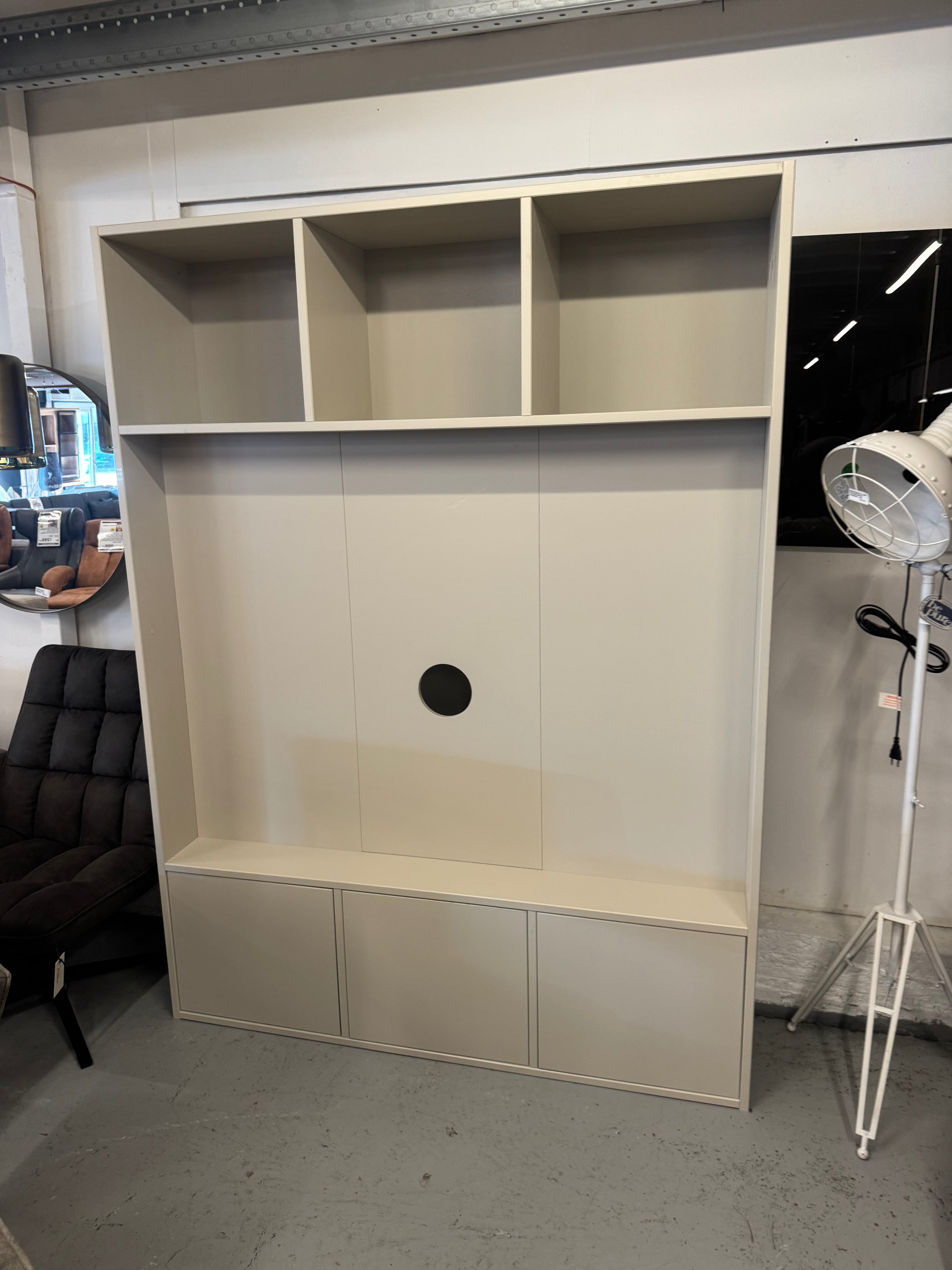 Woood Meggy tv opbergkast 160cm grenen dust