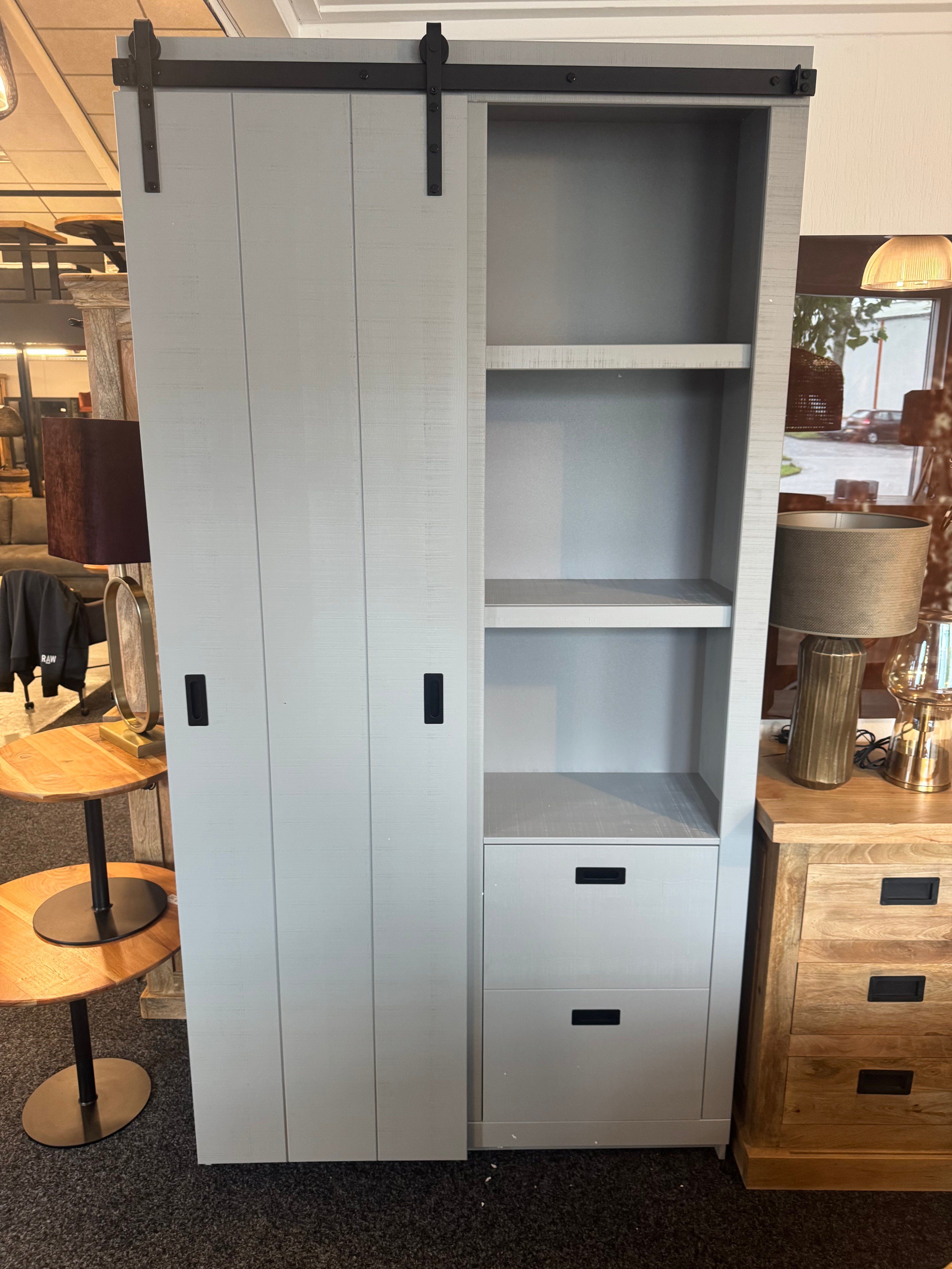 VT wonen kast Barn soap grey