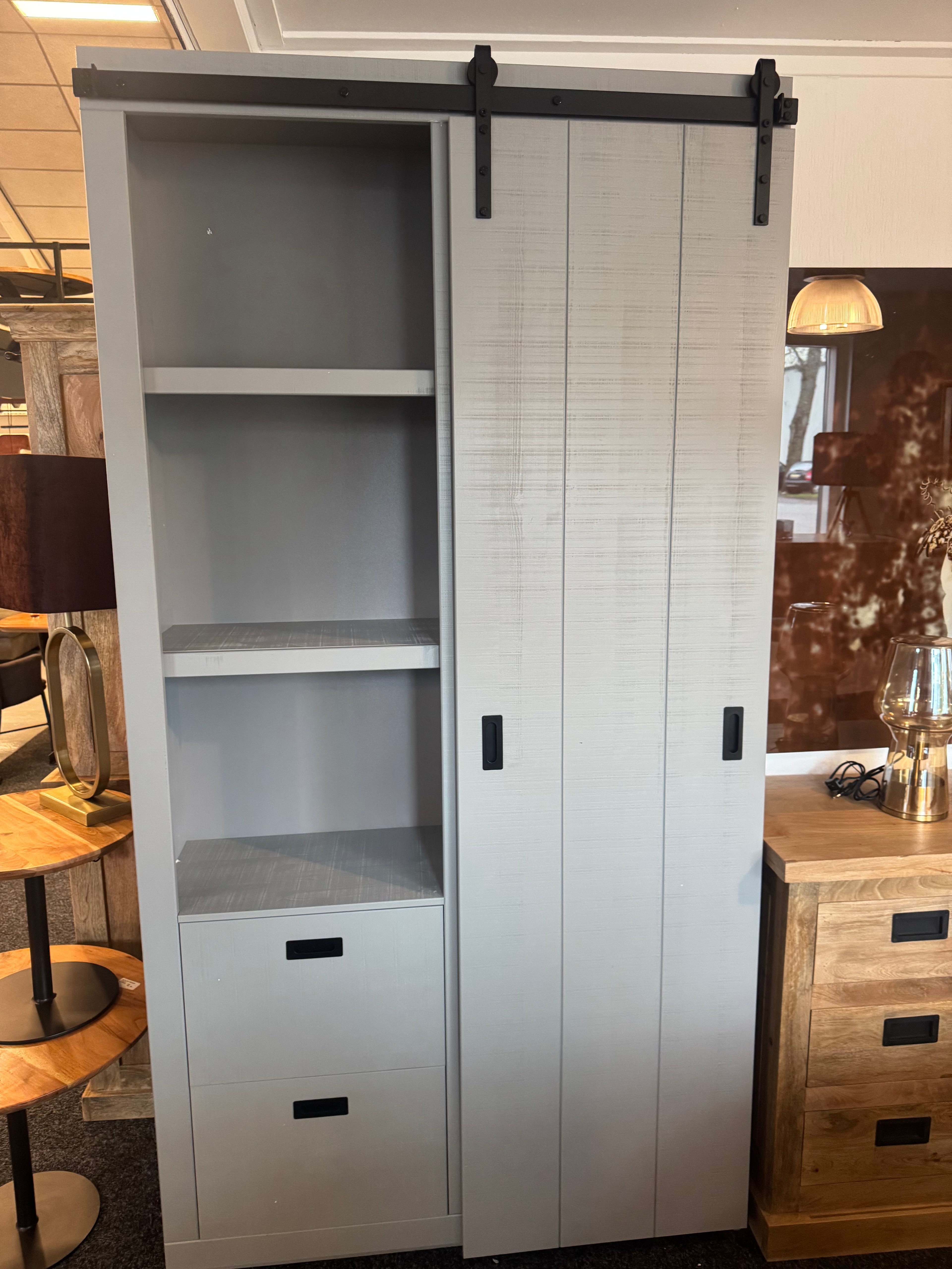 VT wonen kast Barn soap grey