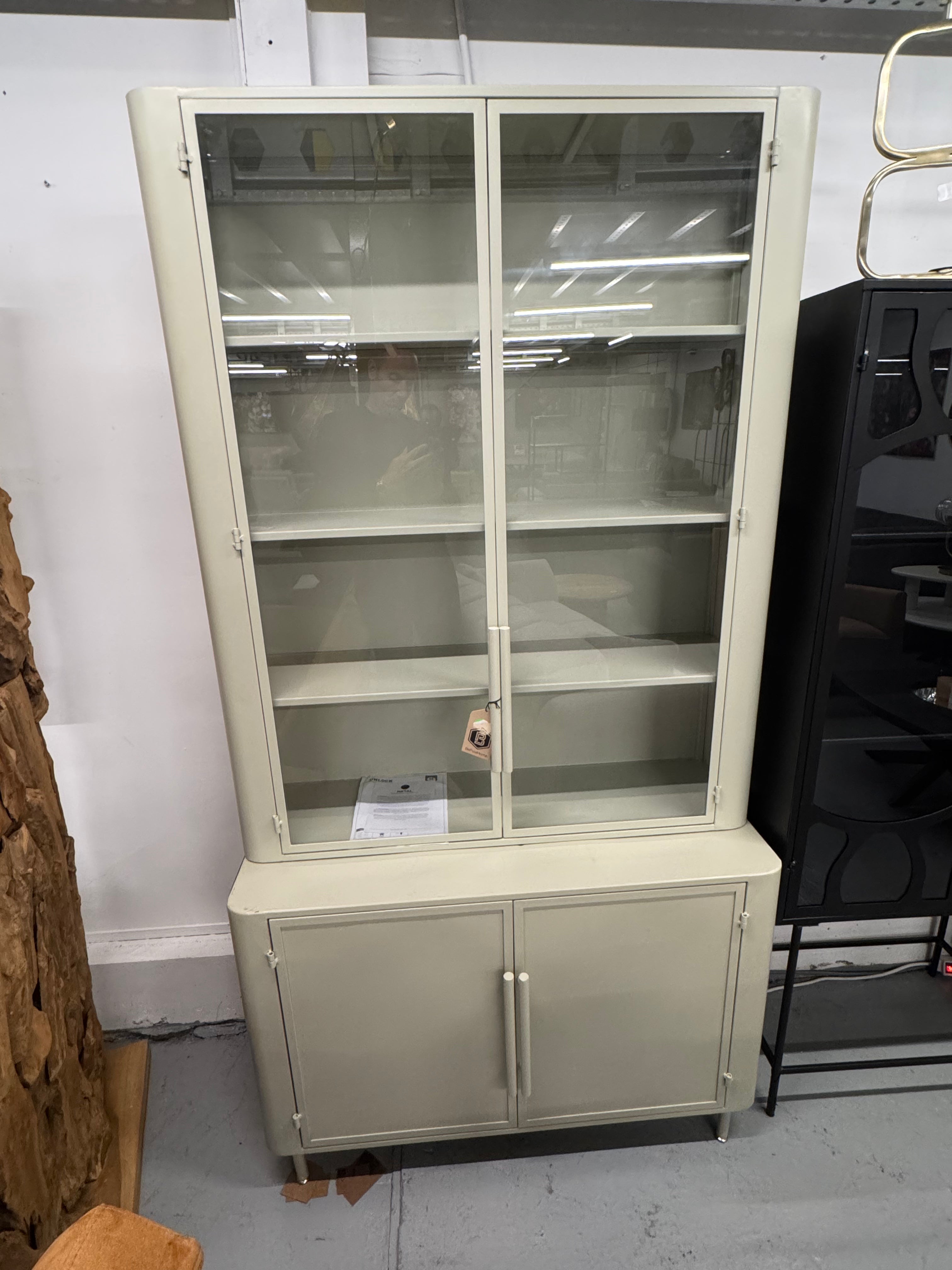 BePureHome unlock metalen vitrinekast  greige