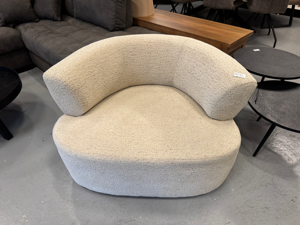 Boris fauteuil van Woood boucle warm zand